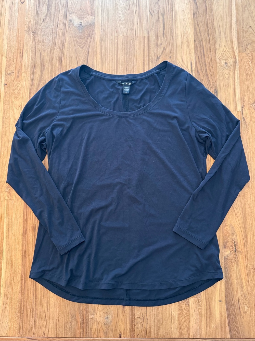 Athleta Stratus II Long Sleeve Tee Women’s Large Black T-Shirt